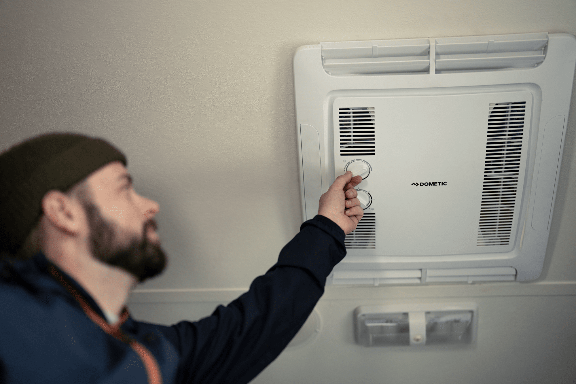 Dometic’s nye energibesparende, smarte klimaanlegg tilgjengelig i Europa