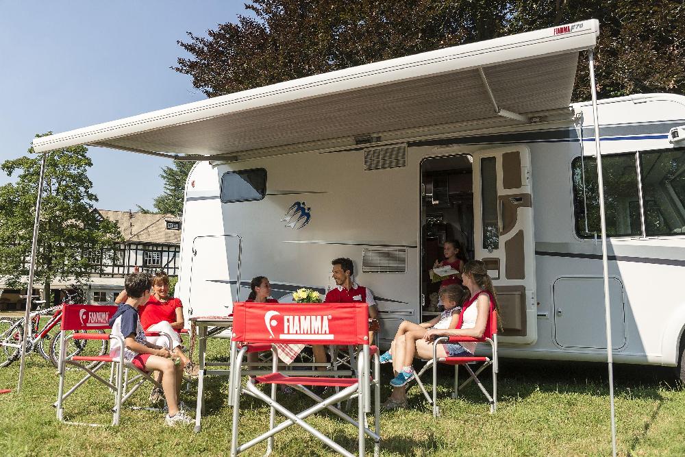 F70 Markise Hvit kassett 400 Royal Grey