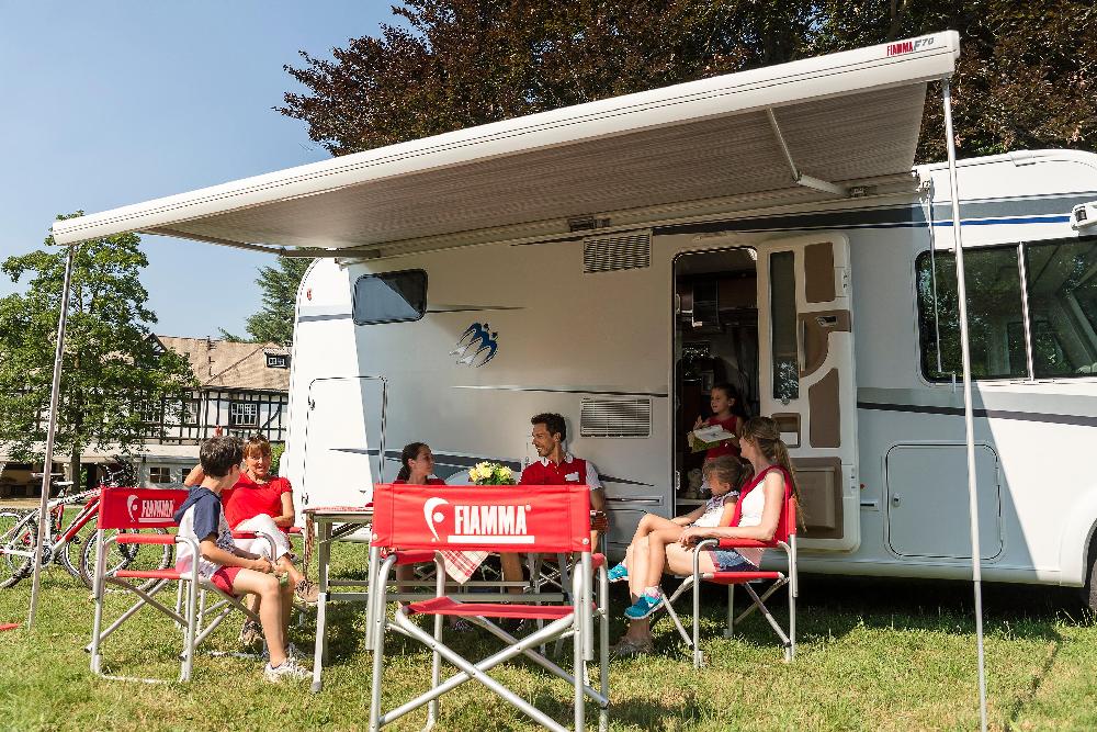 F70 Markise Hvit kassett 400 Royal Grey