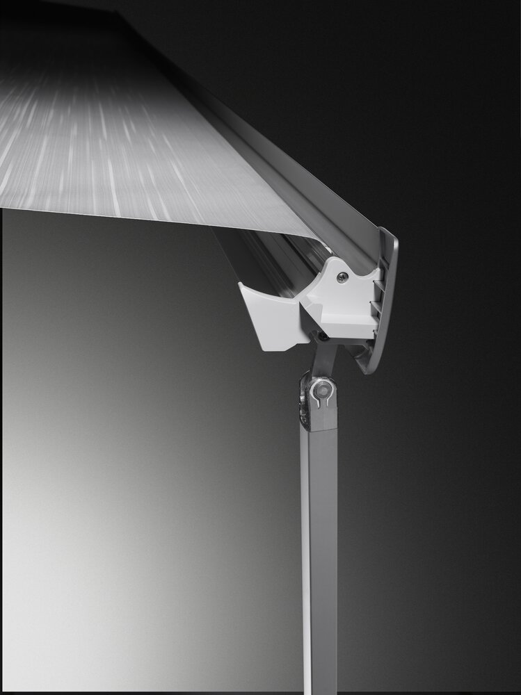 Omnistor 8000 Markise Anodised kassett 400 Alaska Grey